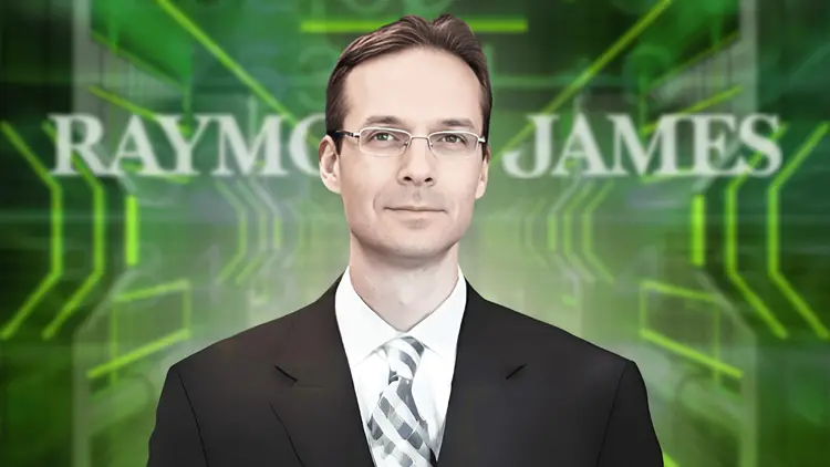 Best Stocks to Invest in August 2024: Chris Blumas’s Recommendations