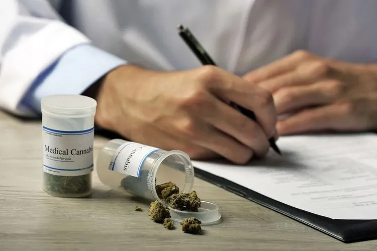 According to a new survey 70% of clinicians believe in Cannabis therapies