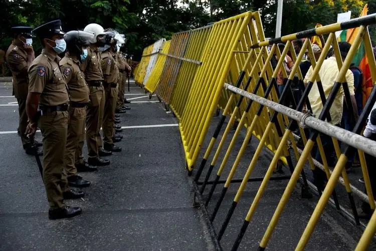 Sri Lankan police clear protest sites, stoking fears of further unrest