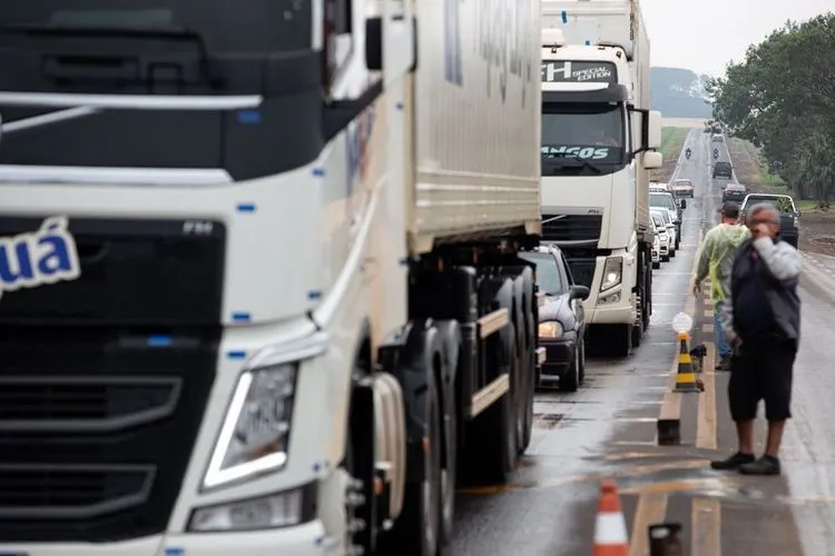Brazil's truck drivers protest against high fuel prices