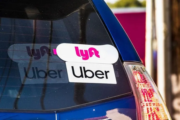 Lyft and Uber report losses in 2020