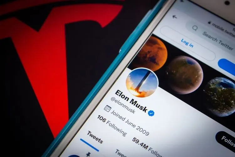 Twitter rejects Musk's takeover bid