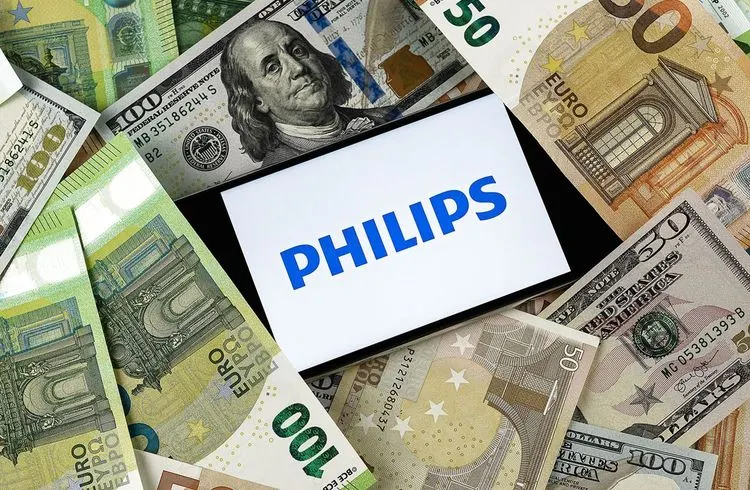 Fiat heirs Agnelli invest billions in Philips