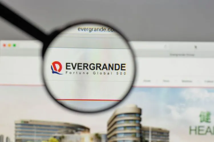 Evergrande suspends trading in Hong Kong
