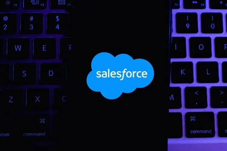 Salesforce and Microsoft set up CRM team