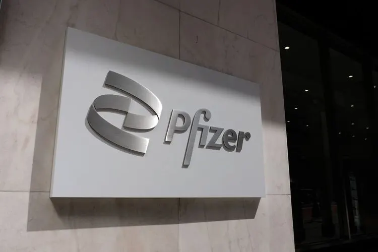 Pfizer: Pandemic could last until 2023