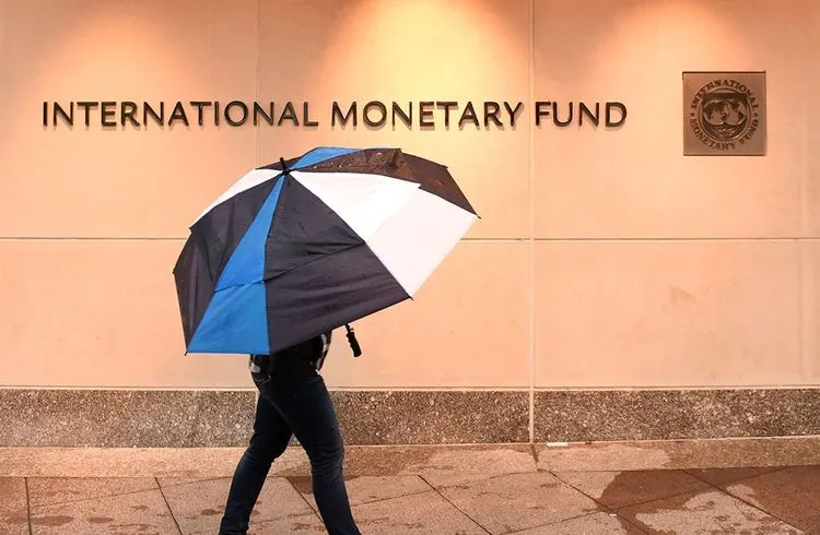 IMF warns of risky global economy
