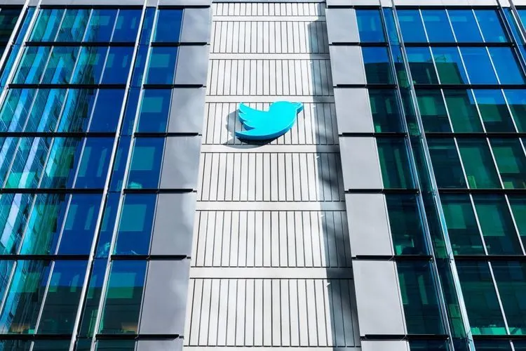 Google and Twitter invest in the same startup